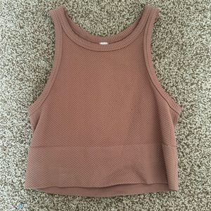 Cropped tank